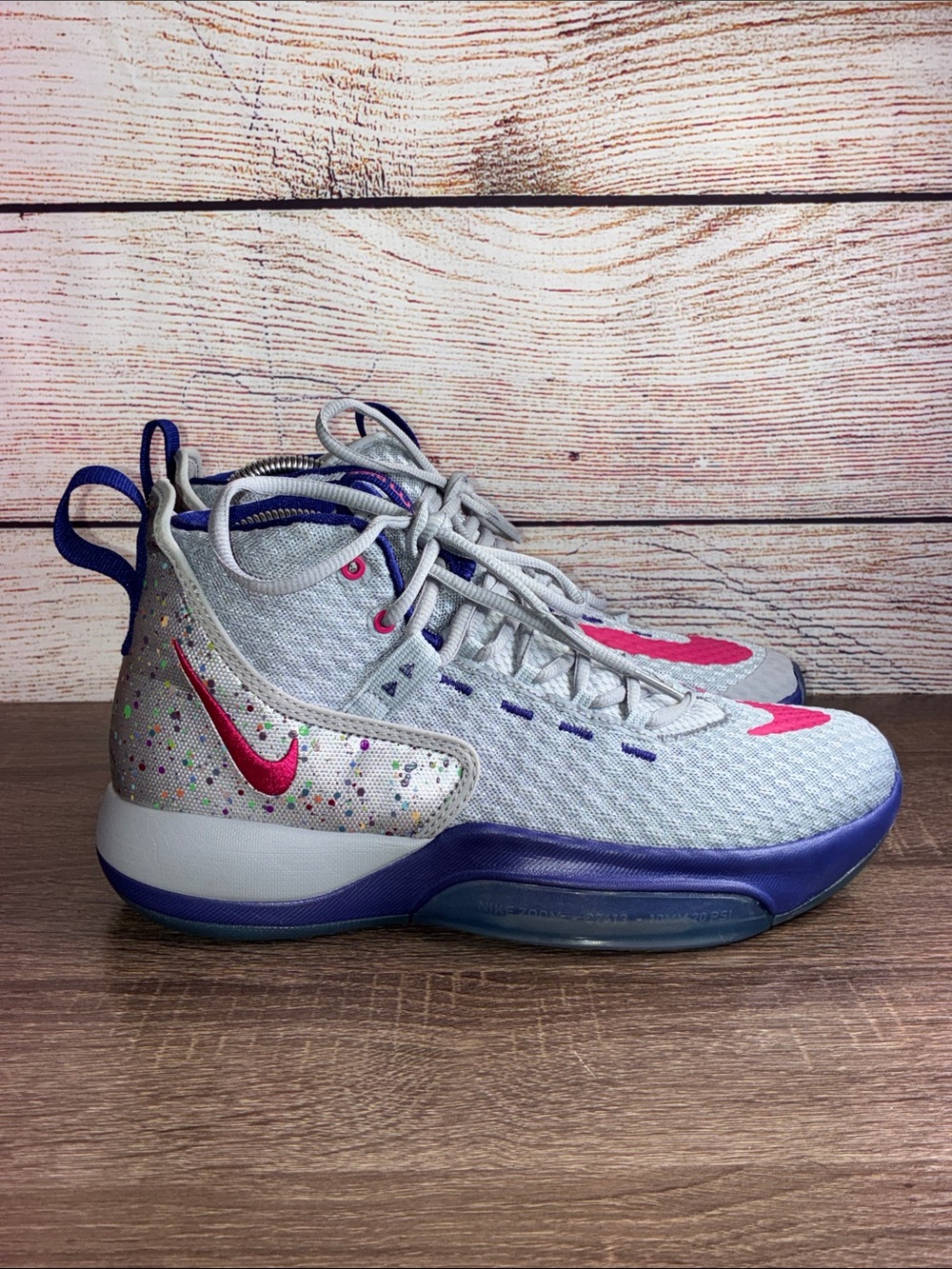 EUC Nike Zoom Rize Kay Yow Breast Cancer awareness CW1880-001 mens size 8.5